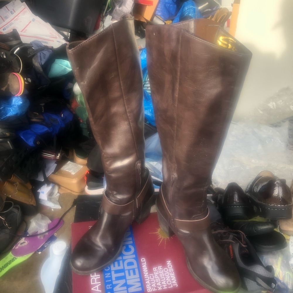 SBICCA of California Brown Leather Ridding side zip boots Size 8.5